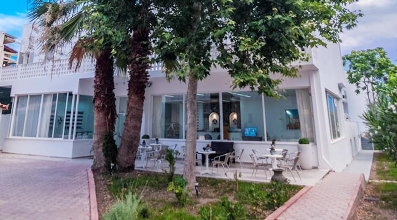 Paradiso Resort Agia Marina  Exterior foto