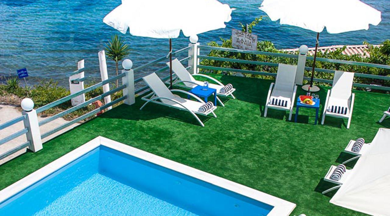 Paradiso Resort Agia Marina  Exterior foto