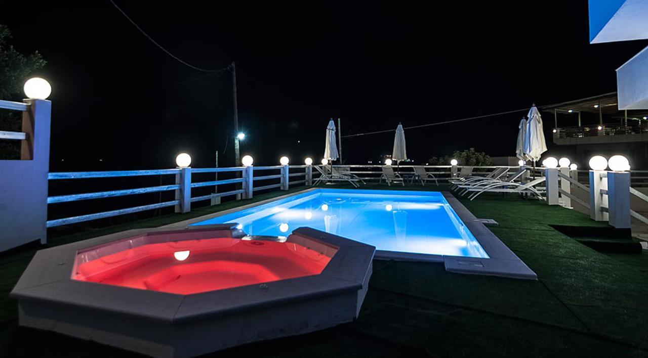 Paradiso Resort Agia Marina  Exterior foto